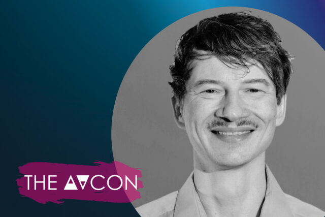 Maurice Camplair (Crestron) auf der AVcon 24